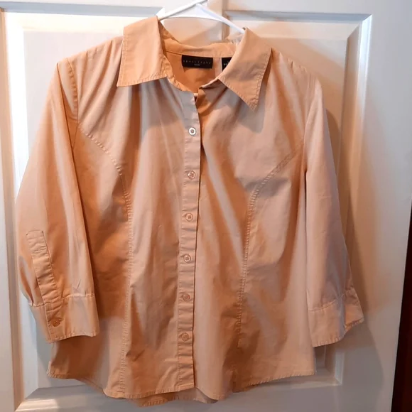 Apostrophe 3/4 Sleeve Tan Colored Button Down Shirt size Petite Large - Picture 1 of 7